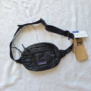 NWT Patagonia Black Waist/Fanny Bag